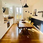 201 - Appartement Confortable Face A La Maison Du Peuple